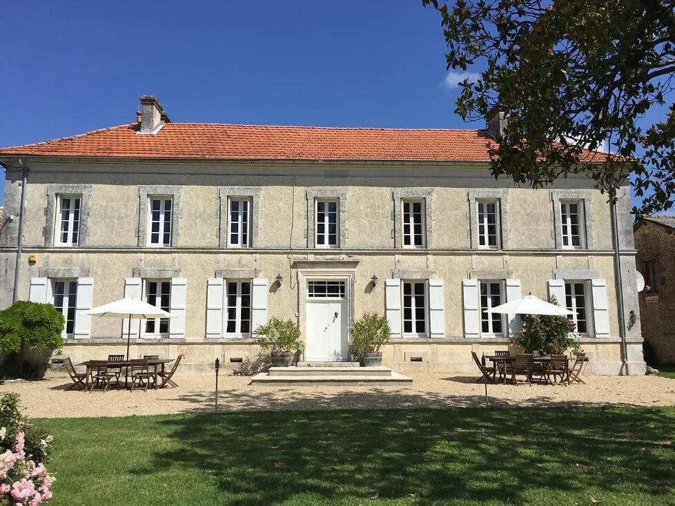 Manoir - Domaine De La Vaure Villa Chillac Exterior photo